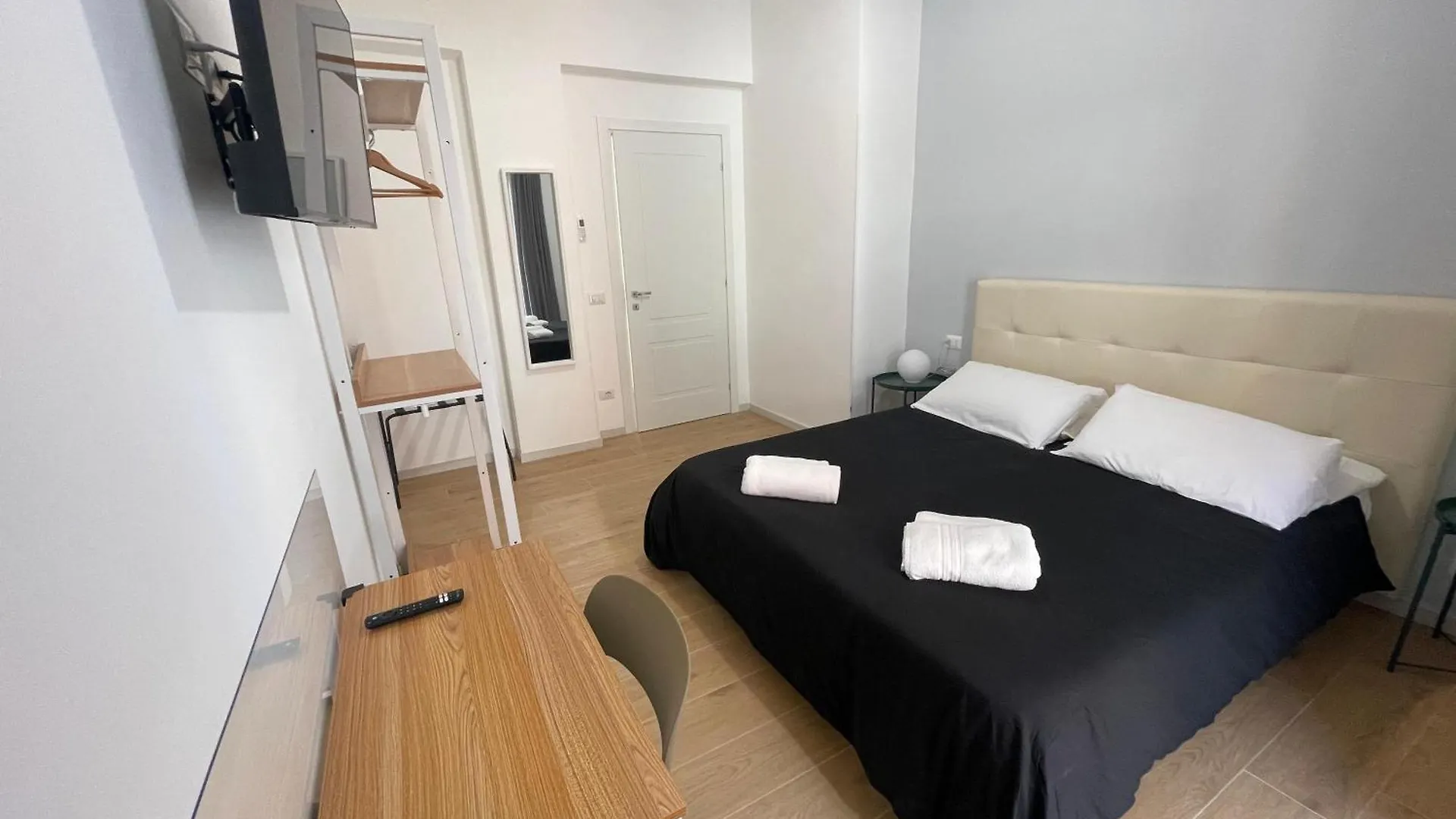Luciano Primavera Apartment Italy
