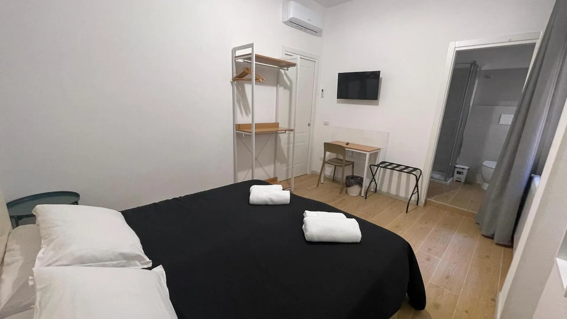 Luciano Primavera Apartment Rome