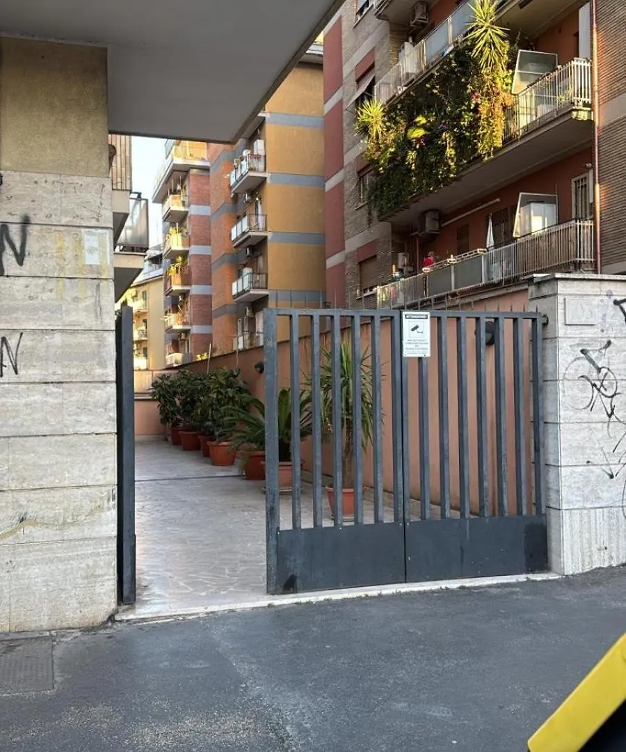 Luciano Primavera Apartment