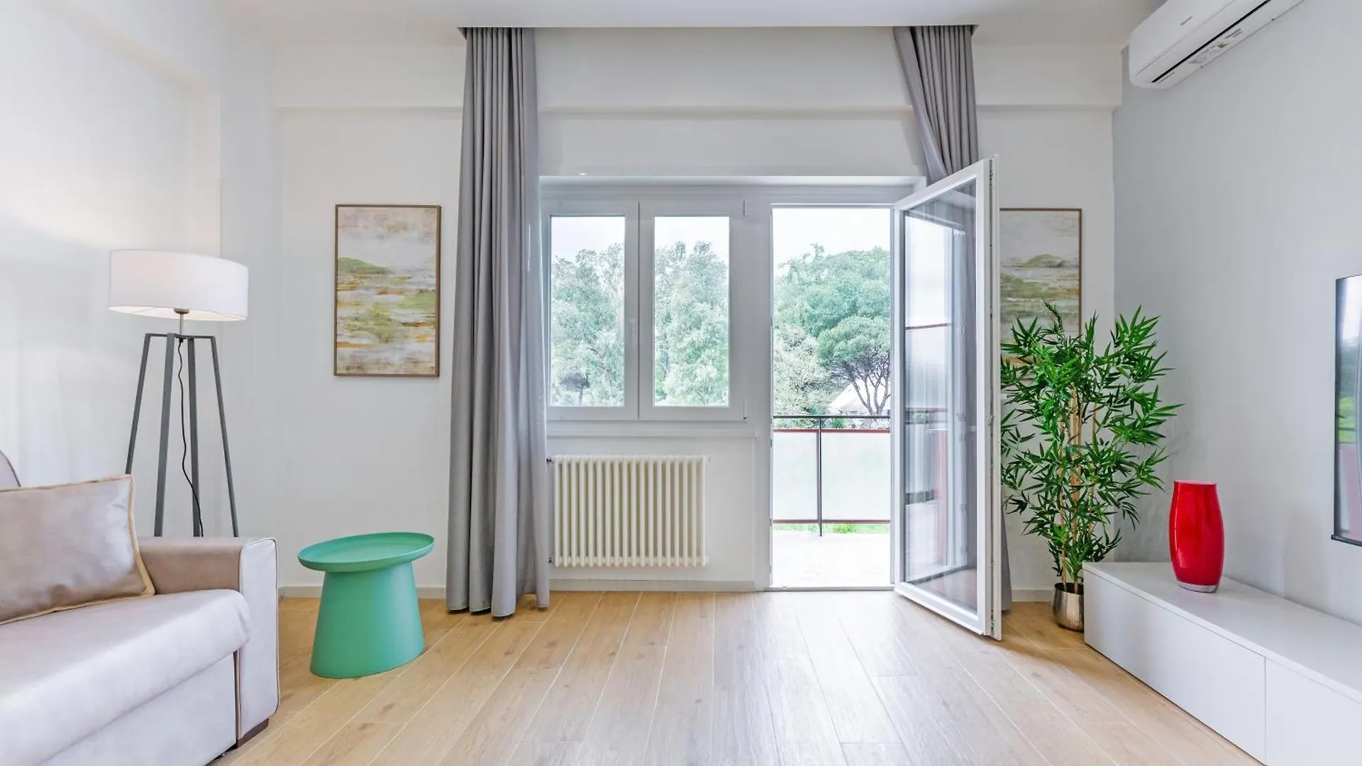 Luciano Primavera Apartment