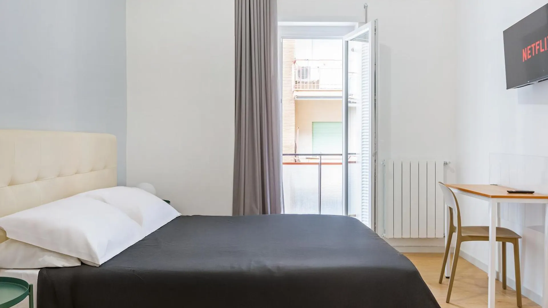 Luciano Primavera Apartment