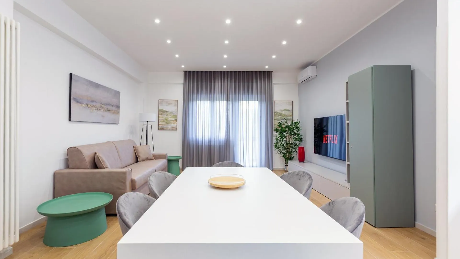 Luciano Primavera Apartment 0*, Rome