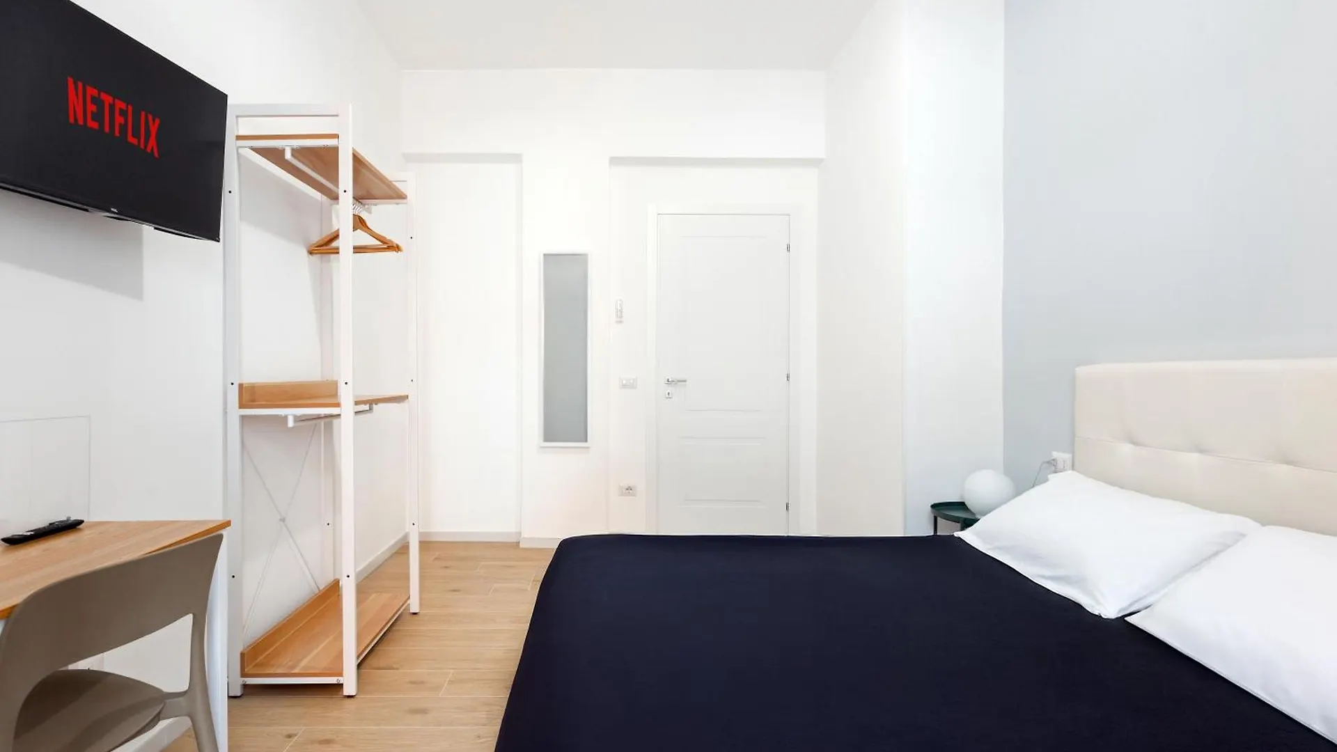 Luciano Primavera Apartment Italy