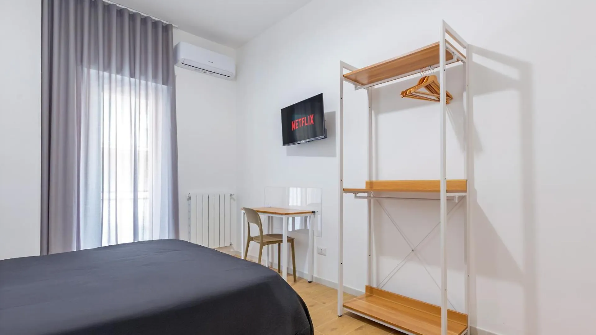 Luciano Primavera Apartment